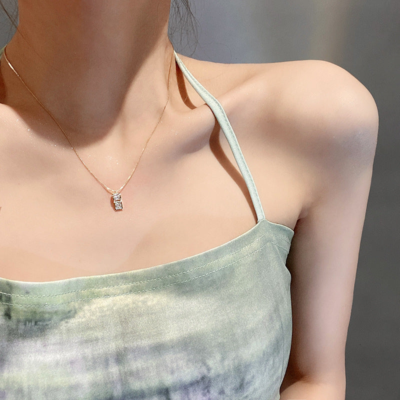 Simple Personality Inlaid Zircon Whistle Clavicle Chain